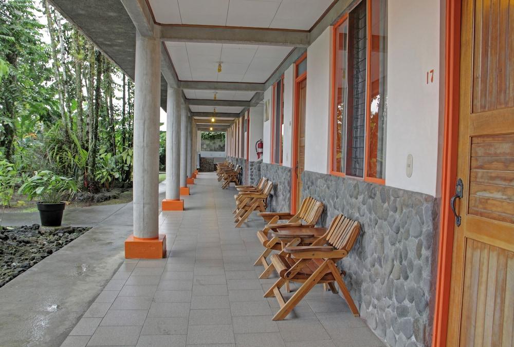 San Bosco Inn La Fortuna Extérieur photo