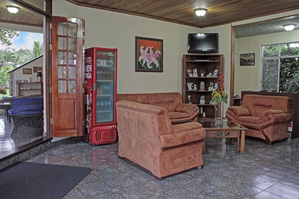 San Bosco Inn La Fortuna Extérieur photo